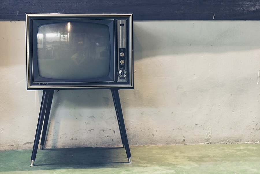 Social TV: a new type of tv
